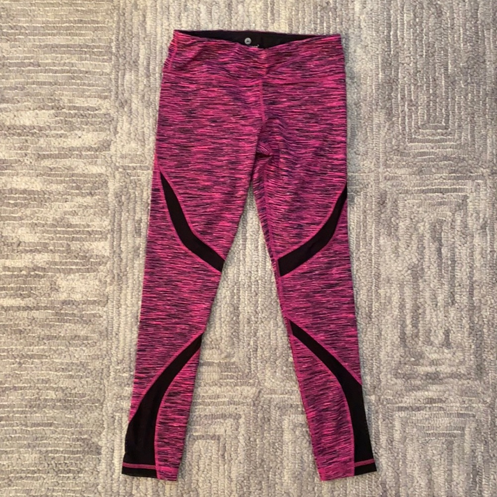 Yoga pants/ Leggings